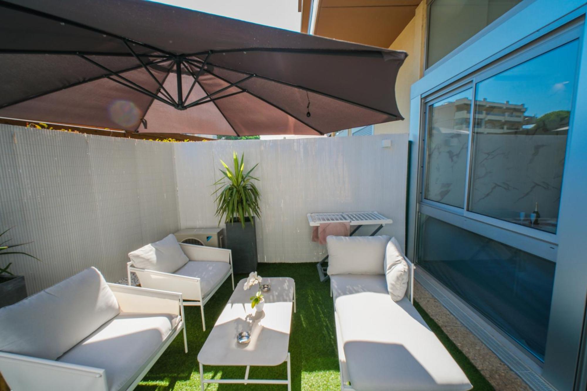 Villa Bono Jacuzzi & Spa Saint-Laurent-du-Var Exterior photo