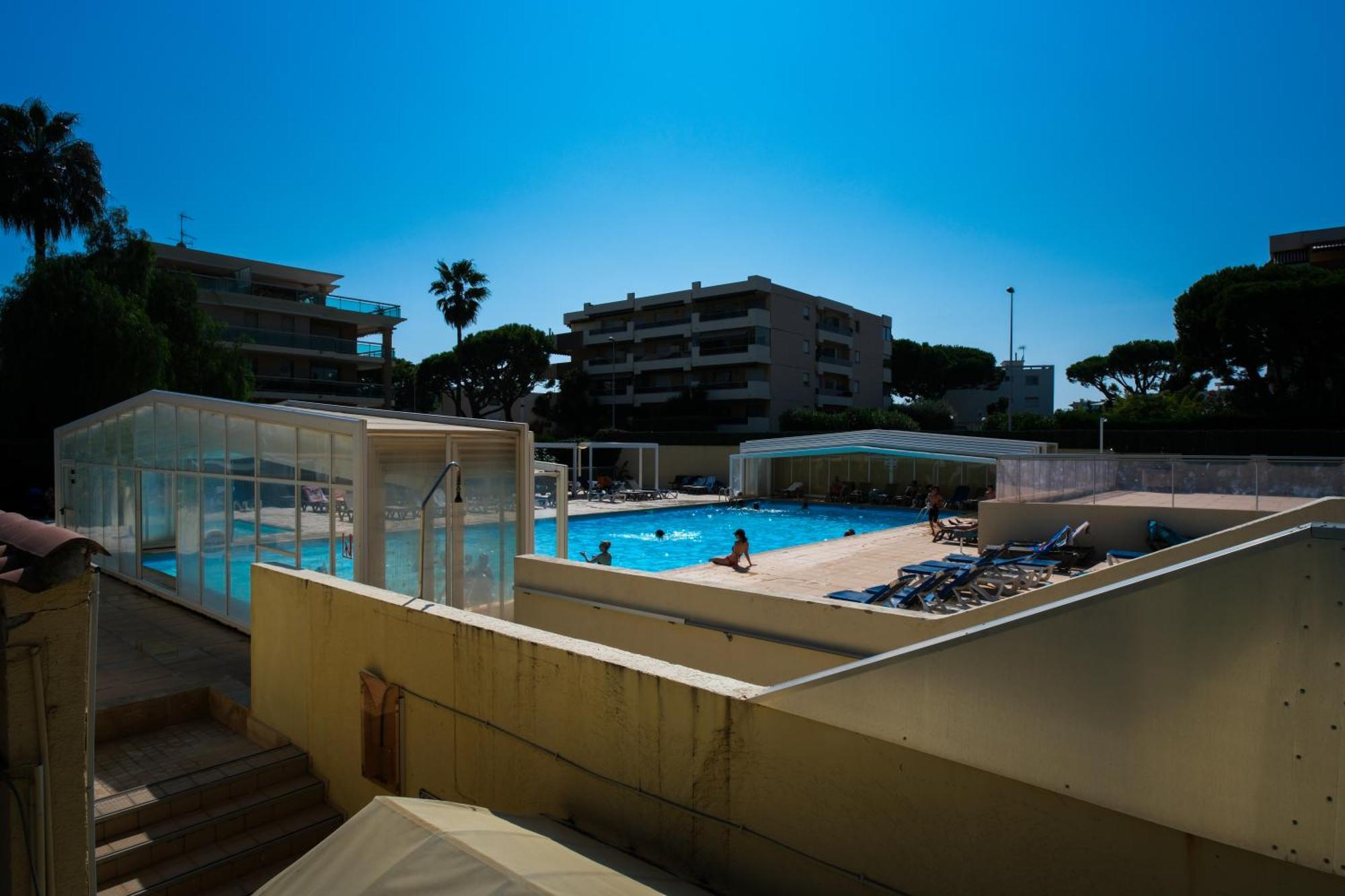 Villa Bono Jacuzzi & Spa Saint-Laurent-du-Var Exterior photo