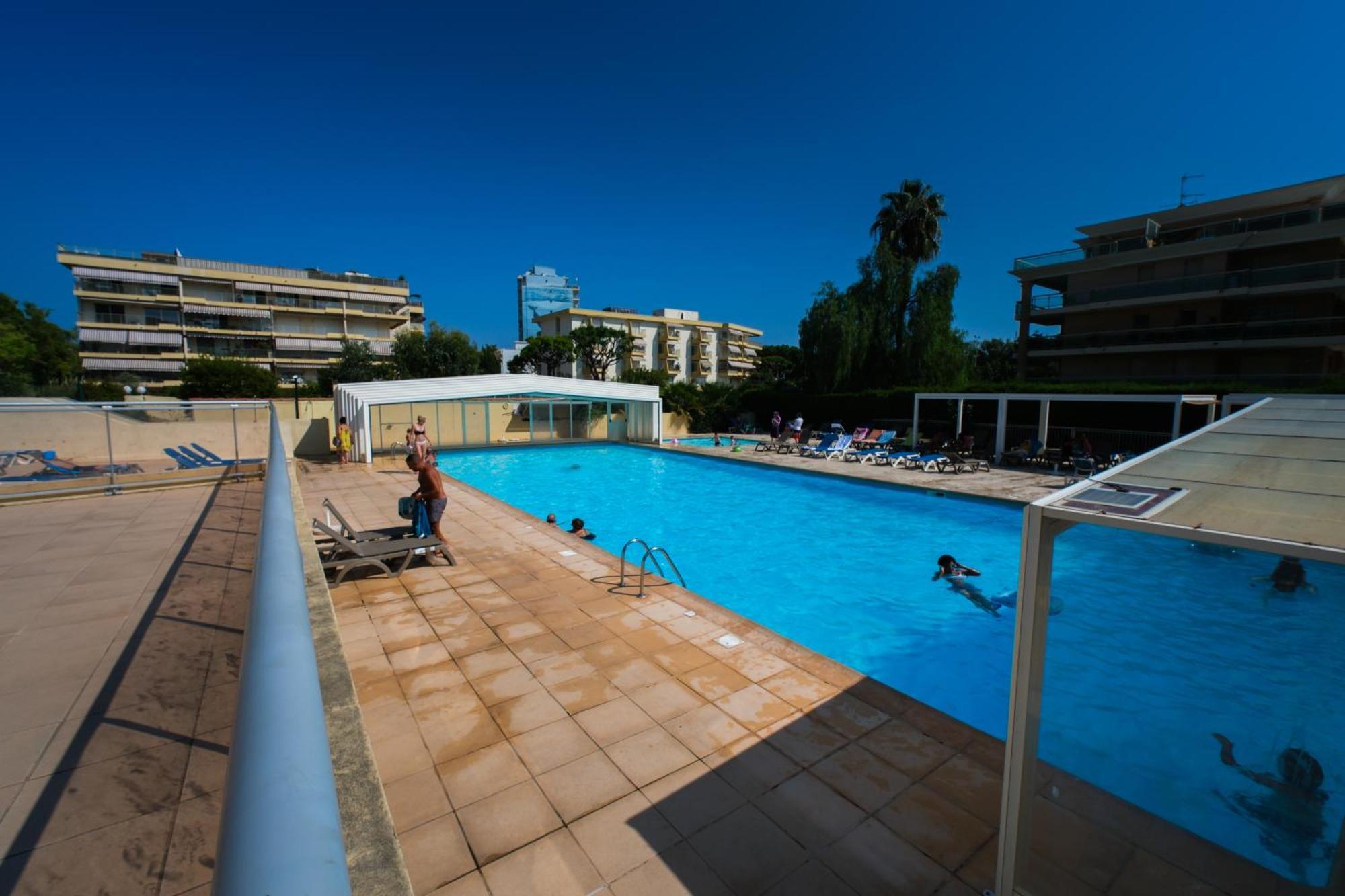 Villa Bono Jacuzzi & Spa Saint-Laurent-du-Var Exterior photo